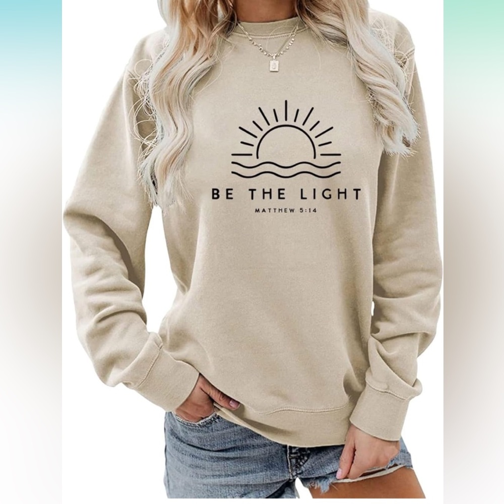 NWOT Mathew 5:14 Be The Light Crewneck